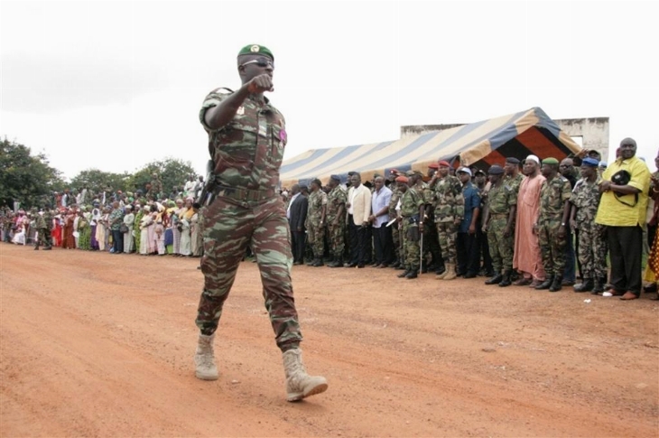Papa Guépard traque les coupeurs de route